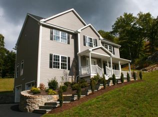 66 Merlins Ln, Newtown, CT 06470