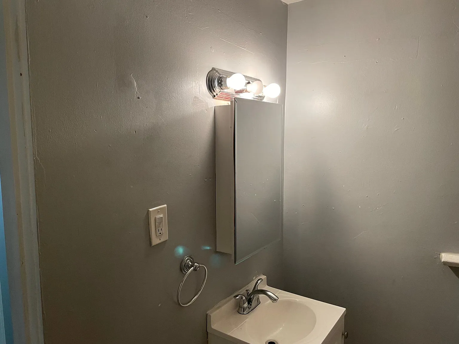 3 bed, 800 sqft, $1,400 — Photo 4