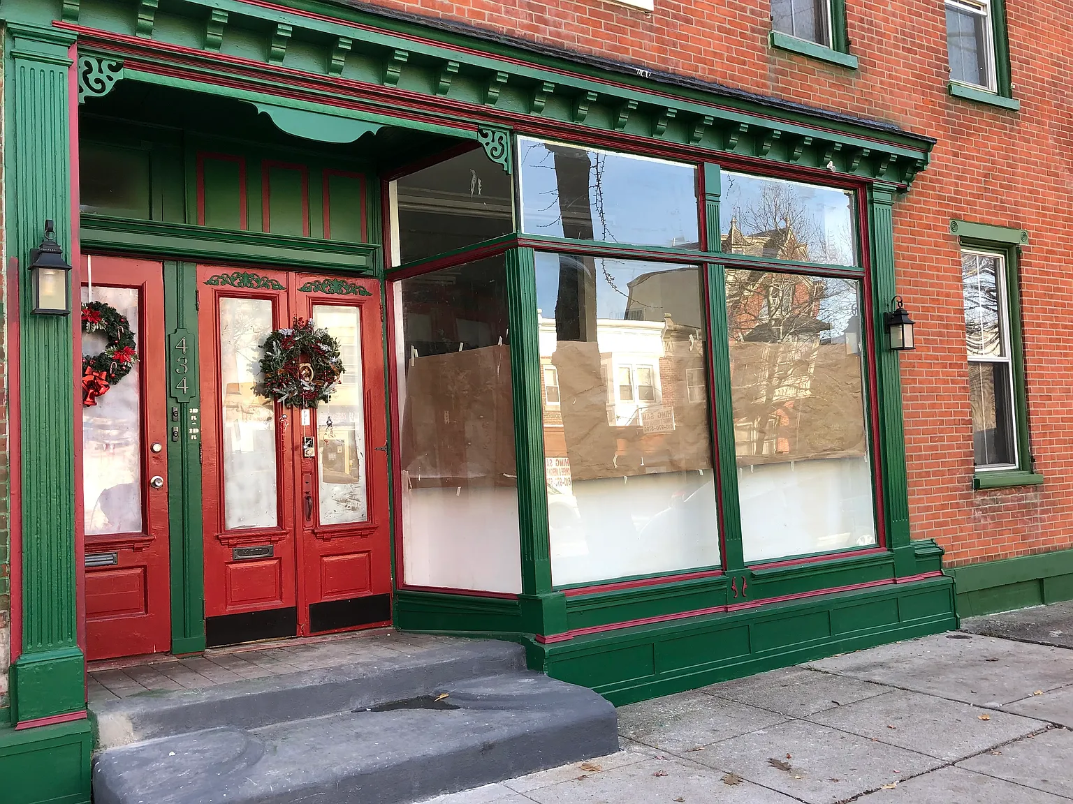 434 E High St — Photo 1