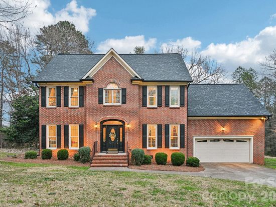 3801 Cherrybrook Dr, Mint Hill, NC 28227