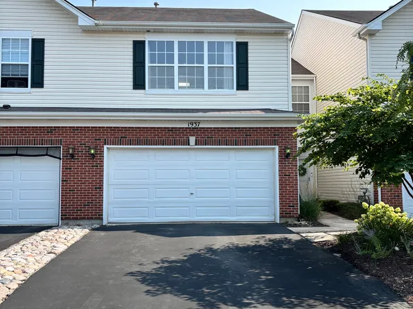 1937 W Crestview Cir, Romeoville, IL 60446