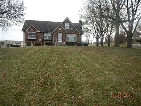 1st image of 7755 Holliday Dr