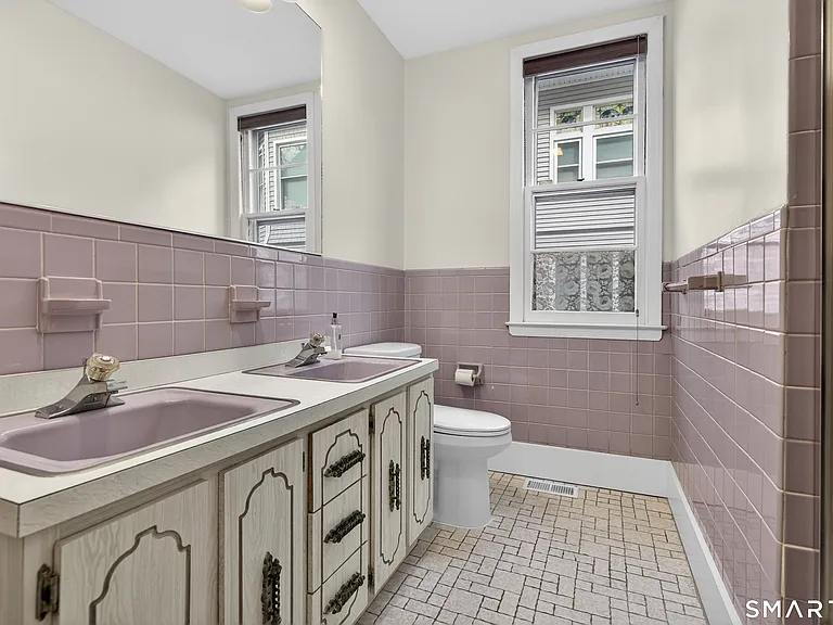 339 Willow St #1 — Photo 13