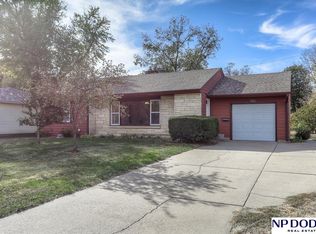 625 S 17th St, Blair, NE 68008