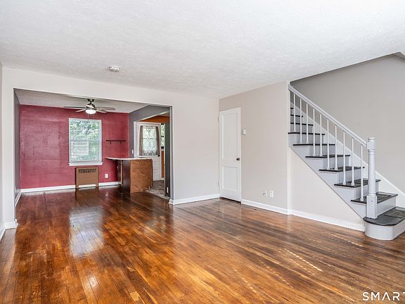 2nd image of 51 Arnold Way #51