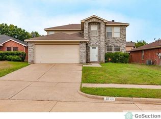 8720 Saddle Ridge Cir, Fort Worth, TX 76123