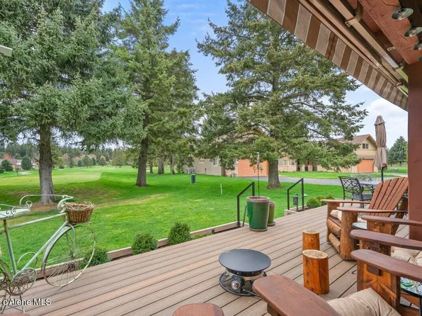 74 Bellflower Ct, Blanchard, ID 83804