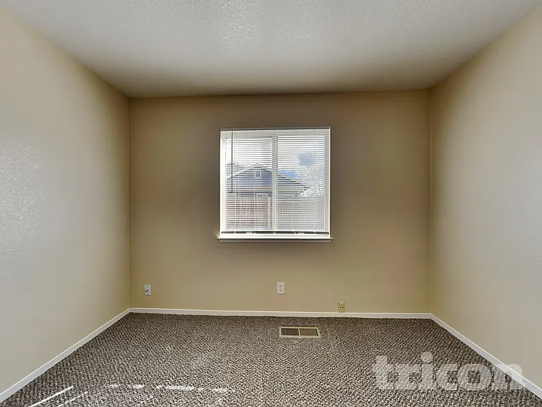 8640 Sopwith Blvd — Photo 10