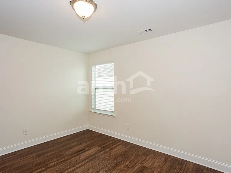 144 Twin River Dr — Photo 21