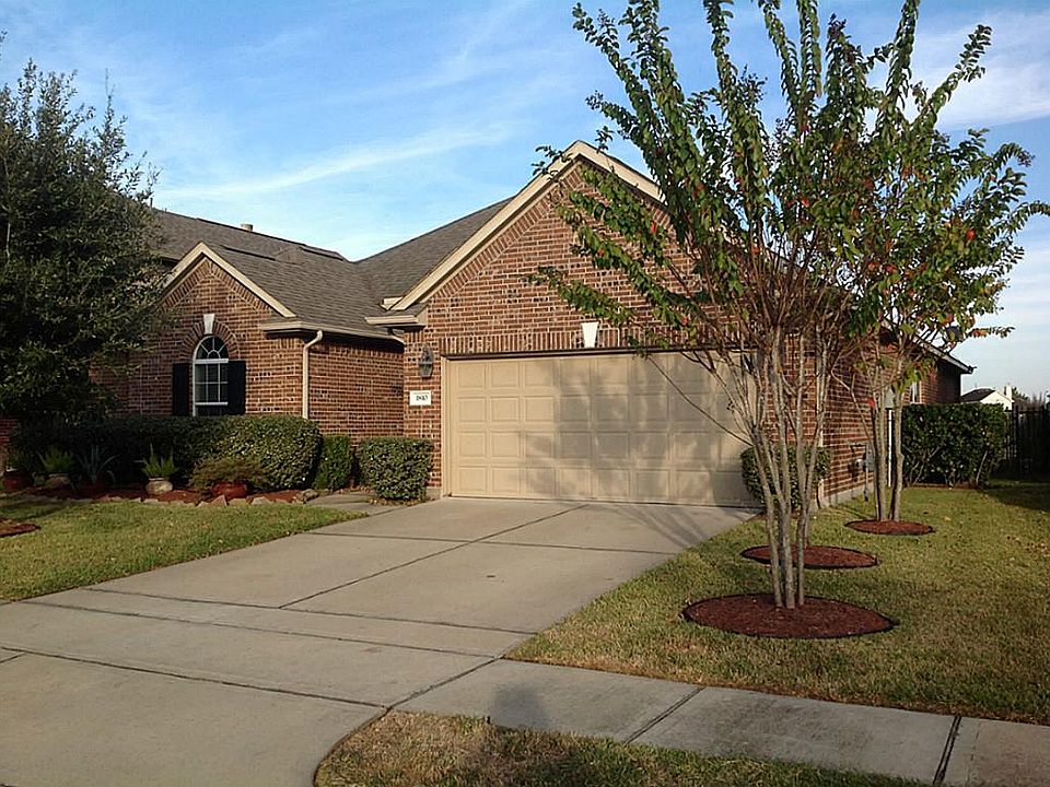 1st image of 1810 Palmetto Park Dr