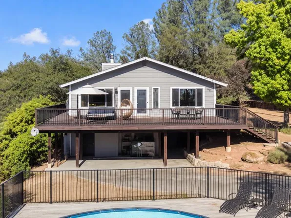 12460 Lakeview Way, Grass Valley, CA 95949