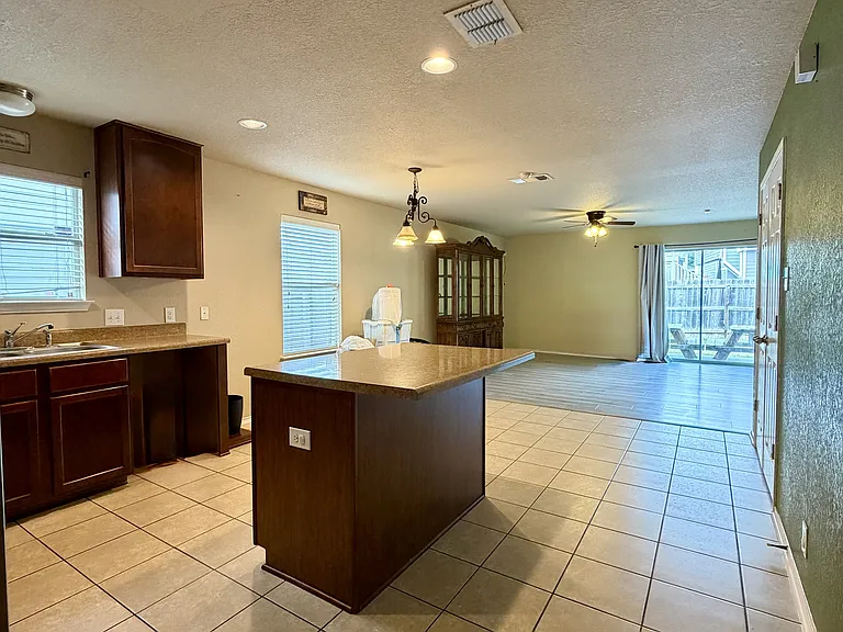 419 Dolly Dr — Photo 22