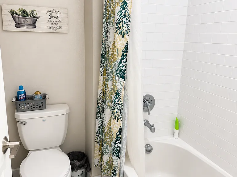 Upstairs Full Bath