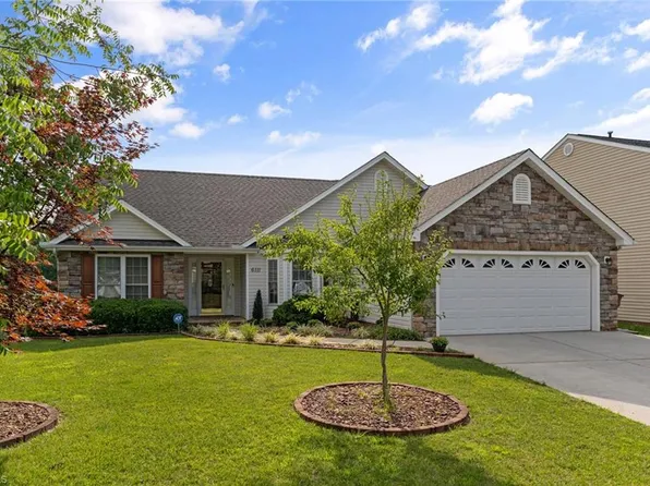 6111 Black Willow Dr, Greensboro, NC 27405