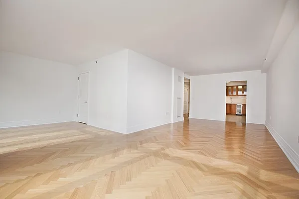 Rented by Corcoran | media 32