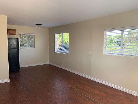 3rd image of 2499 Tuberose St #B