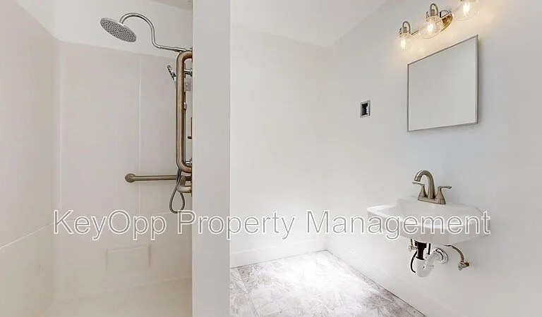 95 Getz St — Photo 5