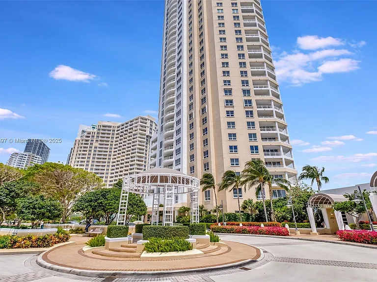 848 Brickell Key Dr #2602 — Photo 4