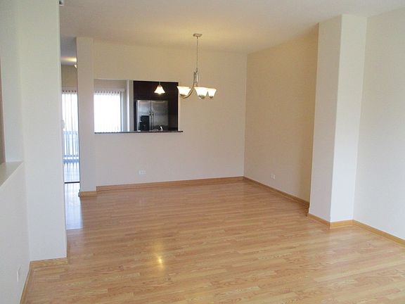 4th image of 1093 N Claremont Dr #714
