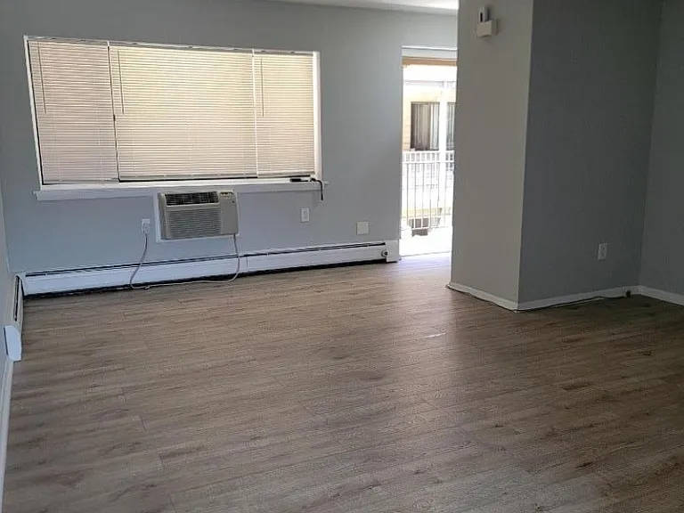 340 Hudson St #29 — Photo 2