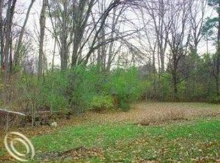 4004 Parkwood Ct, Bloomfield Hills, MI