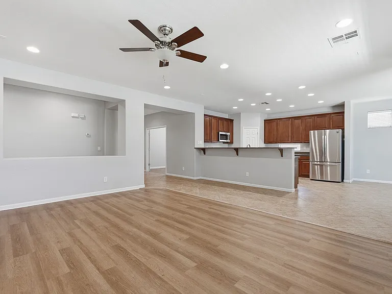 4058 E Bruce Ave — Photo 8