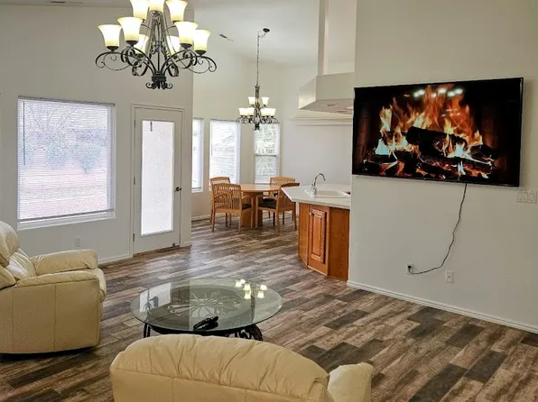 3166 Canyon View Dr, Santa Clara, UT 84765