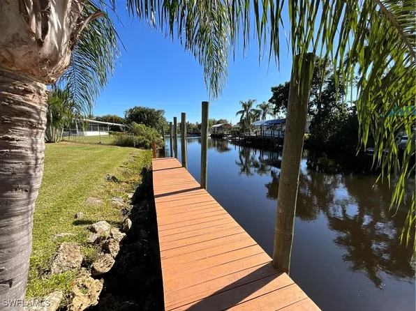 1712 Club House Rd, North Fort Myers, FL 33917