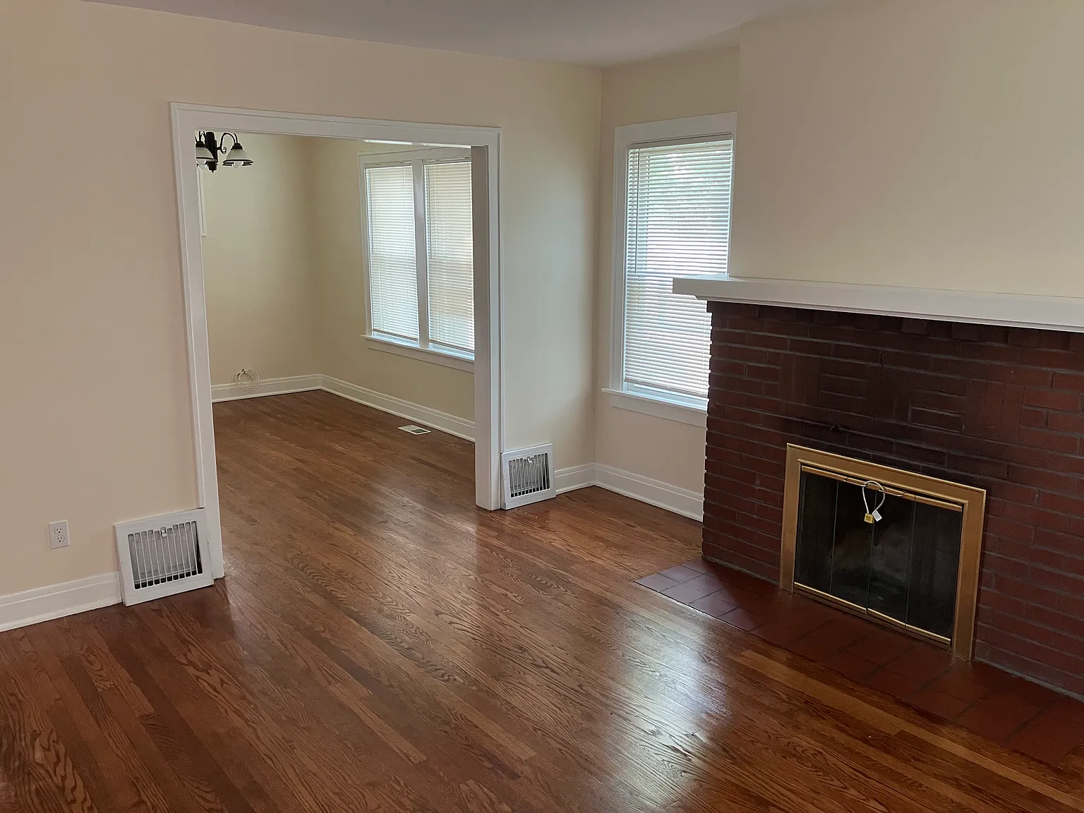 3 bed, 1147 sqft, $2,700 — Photo 3