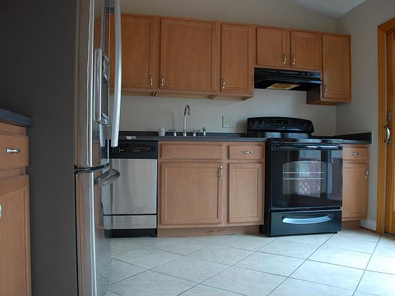 2nd image of 9485 Good Lion Rd