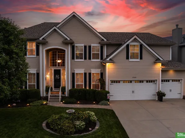 17610 T St, Omaha, NE 68135