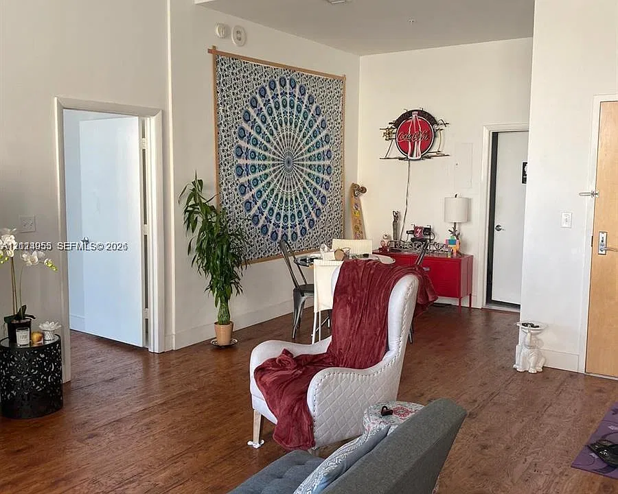 244 Biscayne Blvd #302
