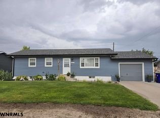 2610 Chateau Way, Gering, NE 69341