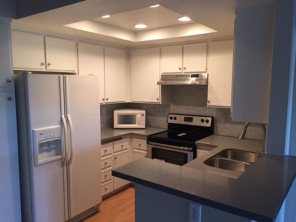 new quartz kitchen counters