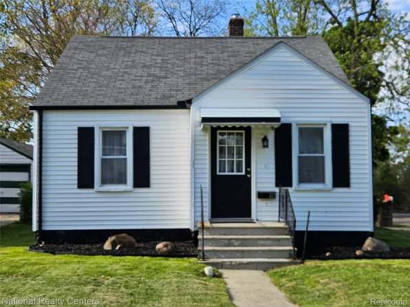 317 Michigan Ave, Pontiac, MI 48342