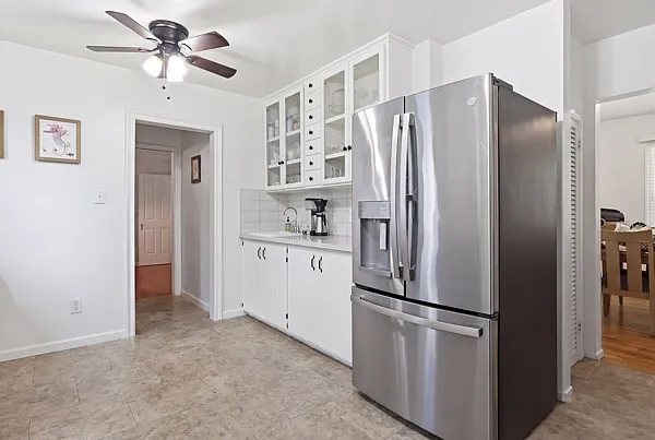 1329 La Loma Dr — Photo 5