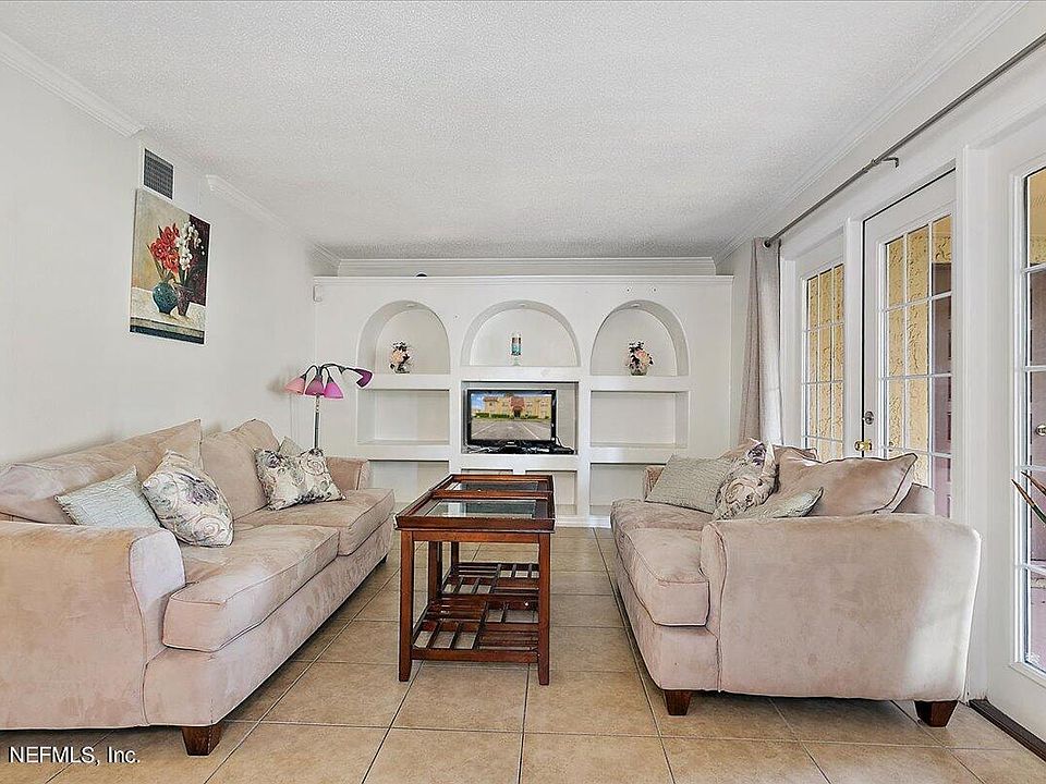 1st image of 6647 LA MIRADA Drive W #1