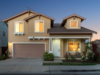 1952 McNair St, East Palo Alto, CA, 94303