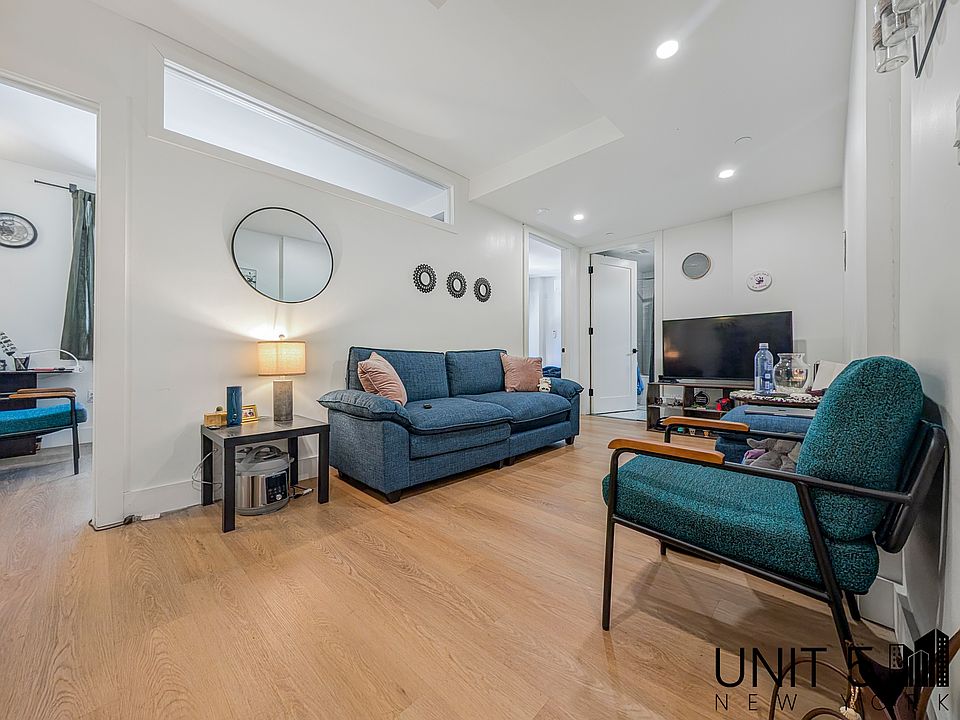 1st image of 1312 Lincoln Pl #2B