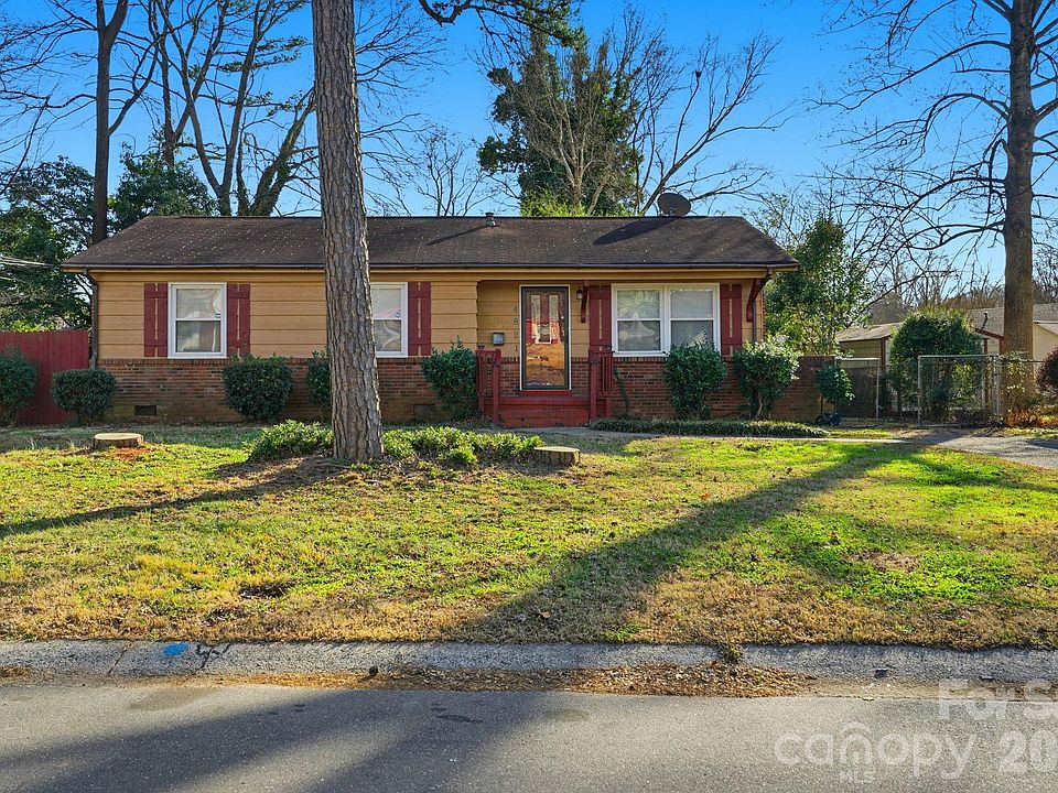 1st image of 4821 Woodway Pl