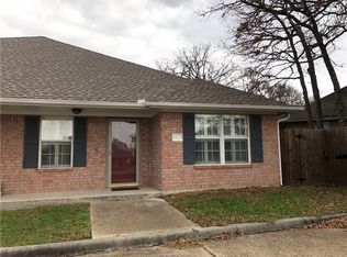 1202 Webhollow Cir #B, Bryan, TX 77801