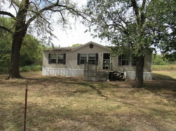 201 Queen Ave, Lenapah, OK 74042
