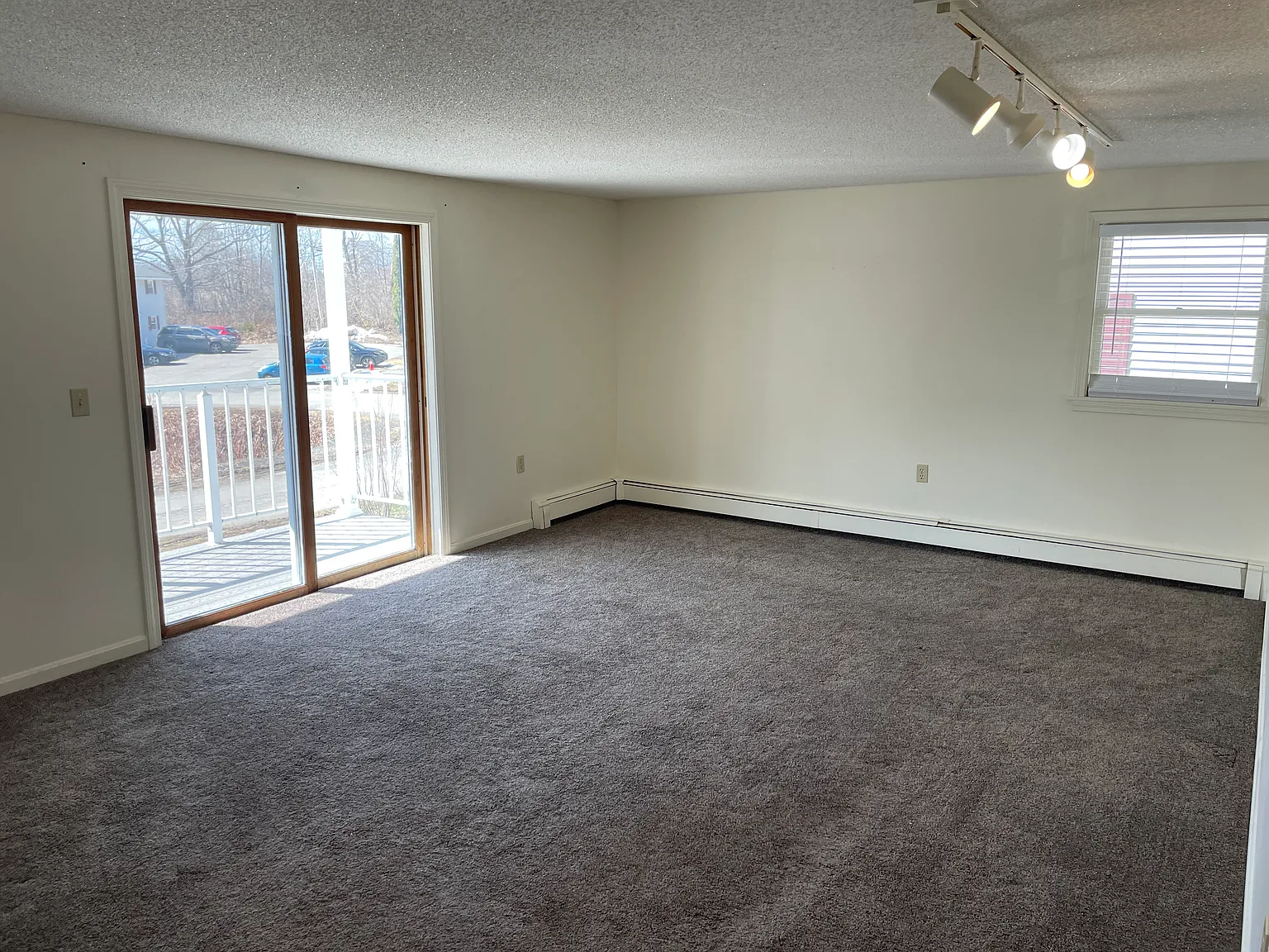 2 bed, 1000 sqft, $1,625 — Photo 1