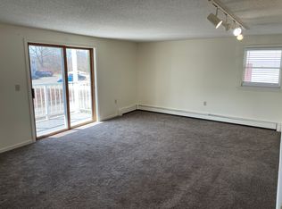 826 State St APT 3, Bangor, ME 04401