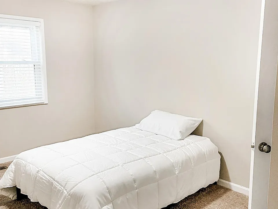 Deerfield Cir SW