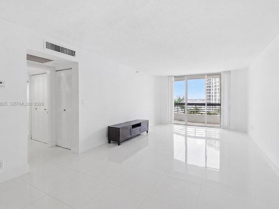 5th image of 19195 NE 36th Ct APT 604