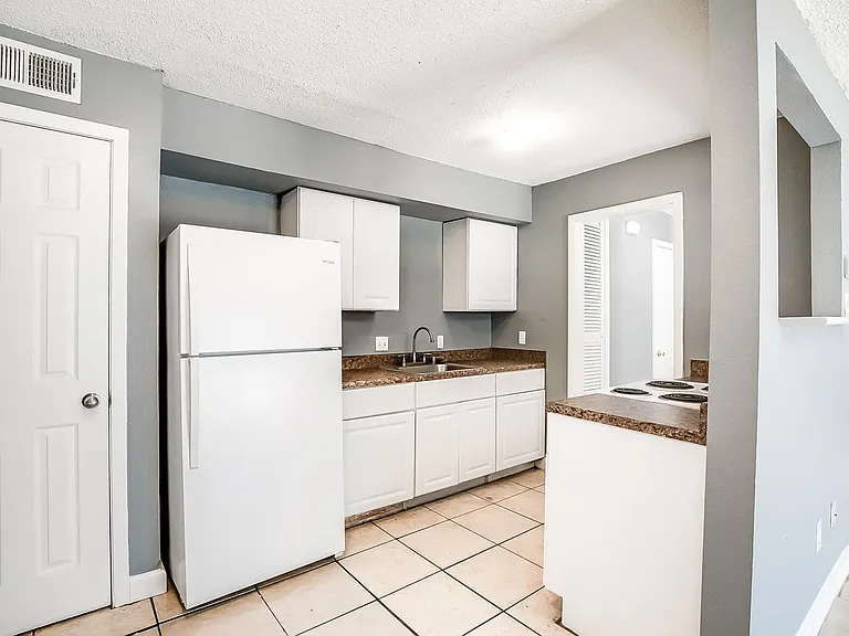 2215 Mission Hill Dr #104 — Photo 5
