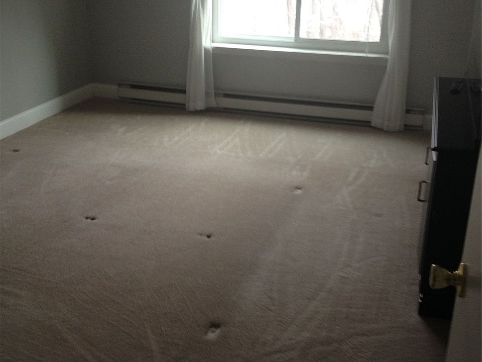 28 Candlewood Dr South Windsor CT Zillow