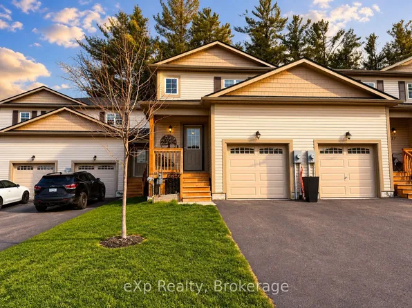 29 Nicole Park Pl, Bracebridge, ON P1L 0C8