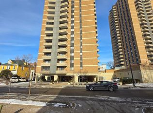 410 Groveland Ave APT 1704, Minneapolis, MN 55403